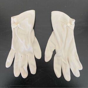 Vintage Kayser Ivory Gloves Classic Button Detail Women’s Small